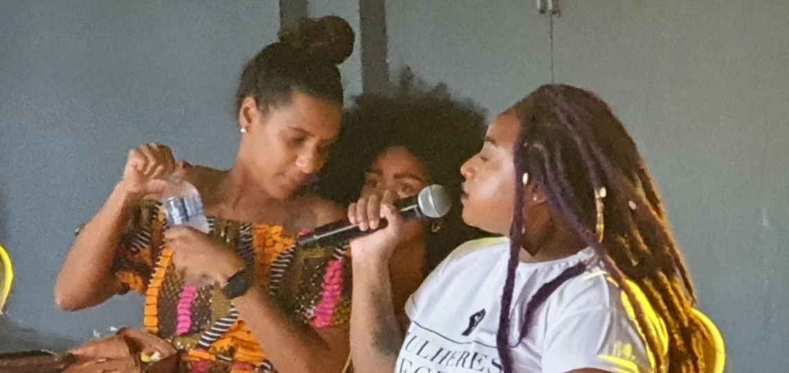 Mulheres fazem ato por 4 anos sem Marielle