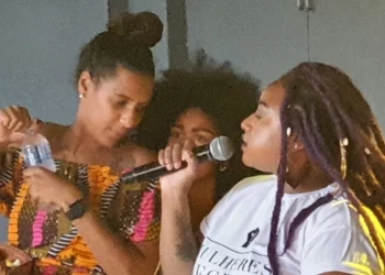 Mulheres fazem ato por 4 anos sem Marielle