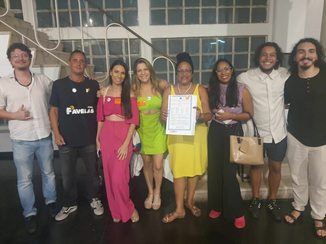 Câmara Municipal homenageia mídias e comunicadores populares antirracistas