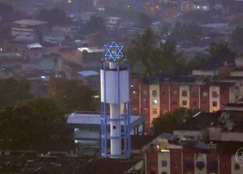 Complexo de Israel amanhece com tiroteio nesta segunda-feira