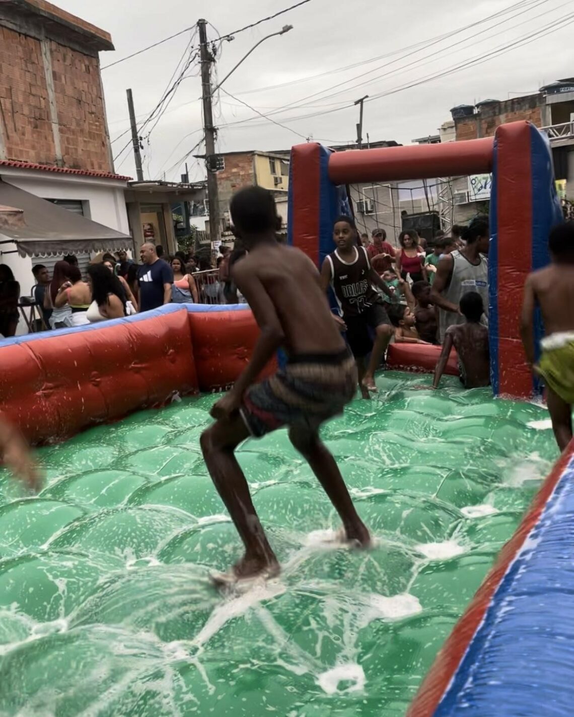 Dia das Crianças na Favela: Brincadeiras e diversão ditam o ritmo